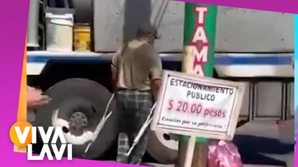 Hombre finje ser 'discapacitado' y lo captan caminando