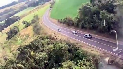 Perseguição de "vídeo game" termina com ladrão de caminhonete preso em SC