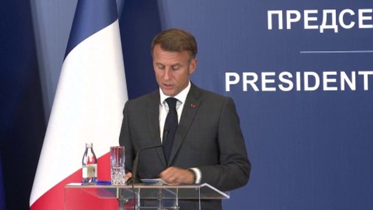 Suivez en direct la conférence de presse d'Emmanuel Macron depuis Belgrade en Serbie