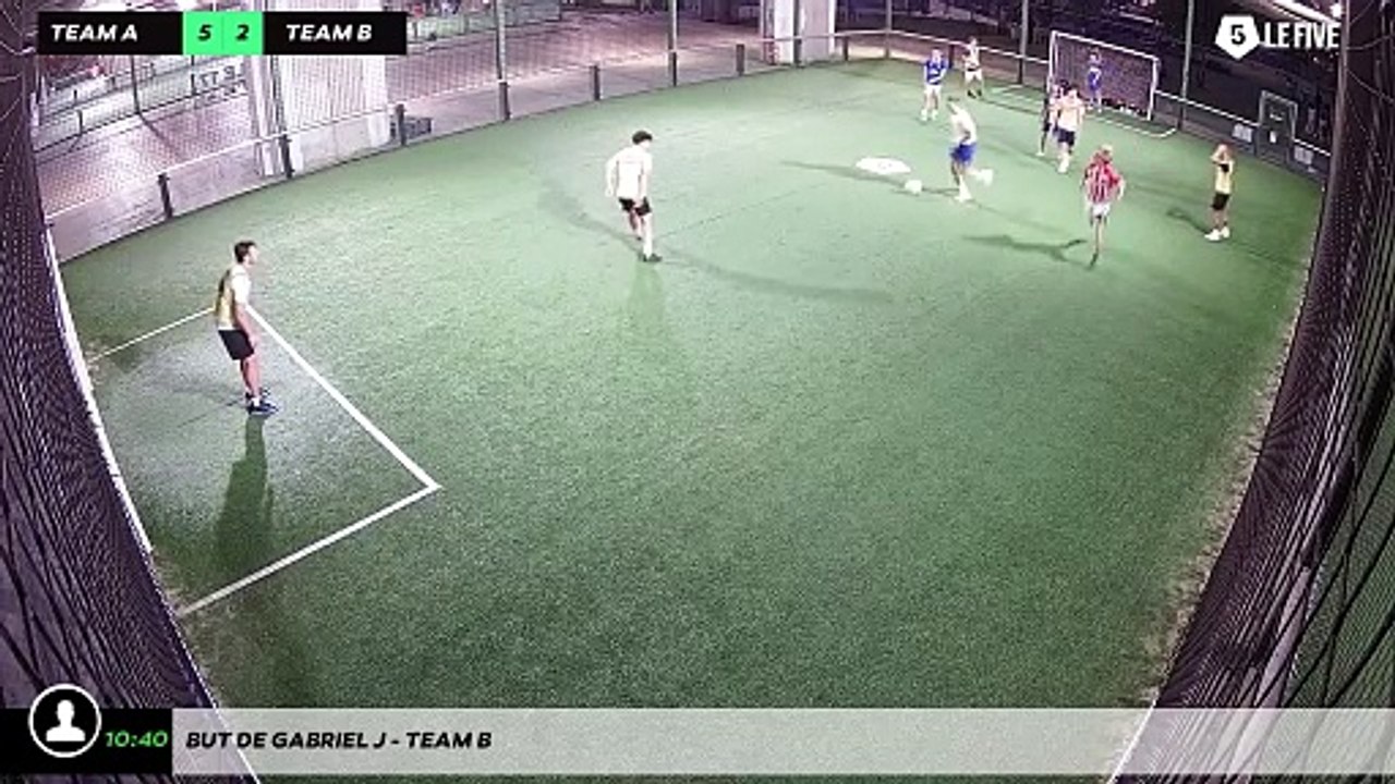 But de Gabriel J - Team B