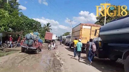 Saint-Michel de l'Attalaye tronson ki relye'l ak Saint-Raphaël la nan move eta.