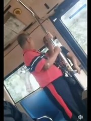 #UpdateInfo on X- 'Pasal tempat duduk pun nk gaduh.... Sumber media sosial_2