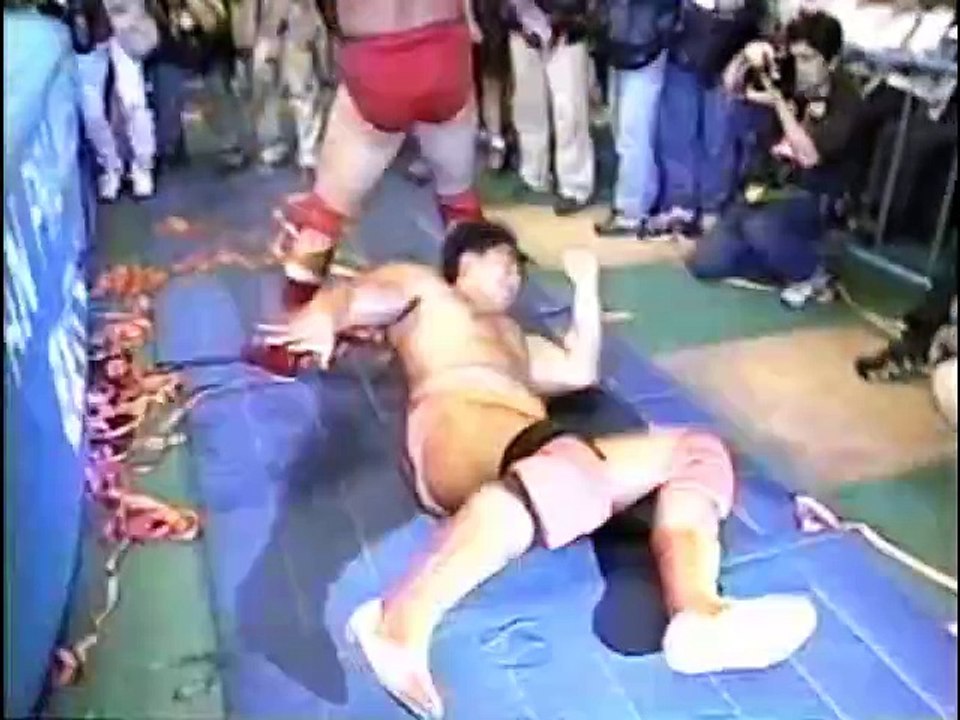 (9.11.1998) Kenta Kobashi (c.) vs. Akira Taue (Triple Crown Title)