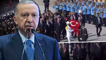 Cumhurbaşkanı Erdoğan başkanlığındaki devlet erkanı, Anıtkabir'i ziyaret etti
