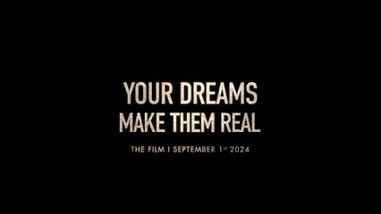 Le unghie nude di Rihanna nel nuovo spot J'adore di Dior