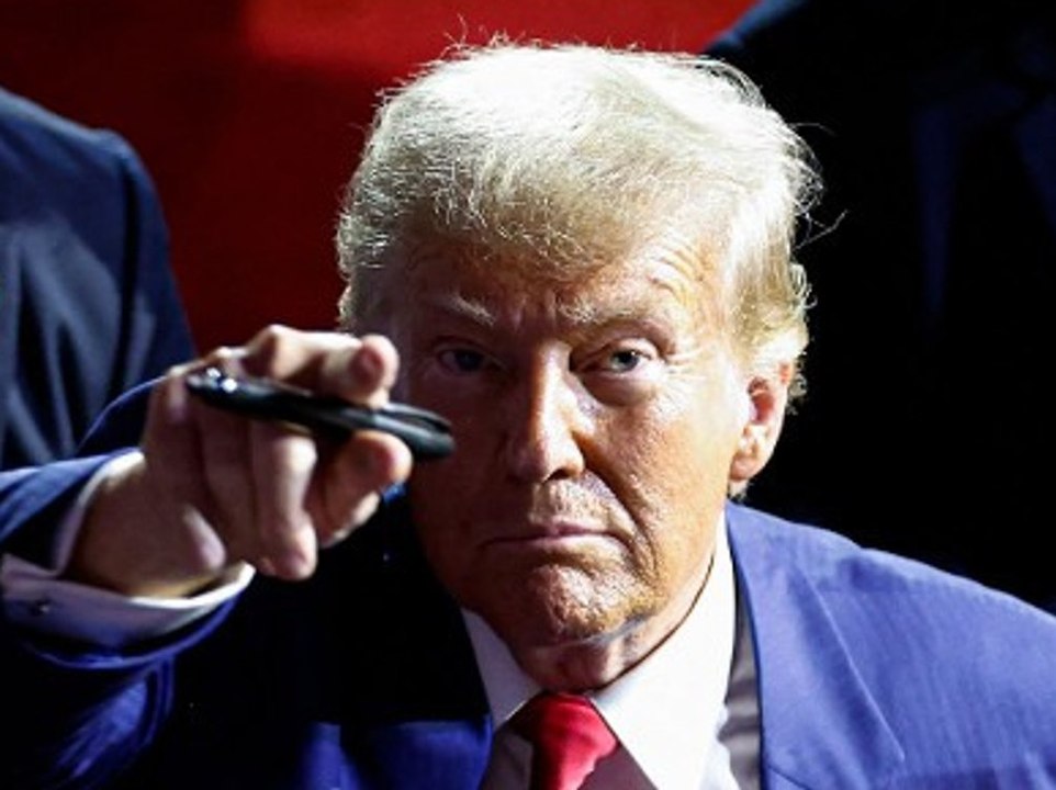 Donald Trump droht Mark Zuckerberg mit Gefängnis