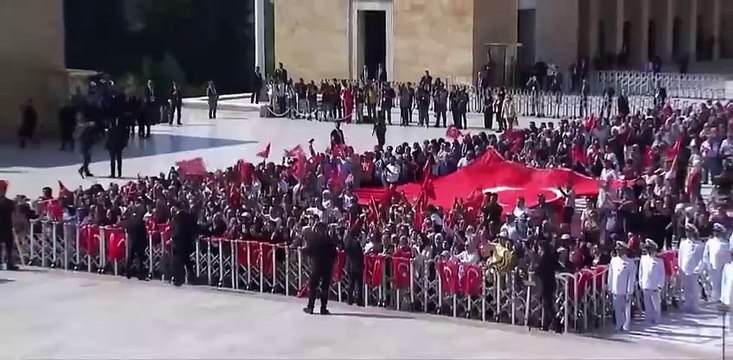 Anıtkabir'de 'Erdoğan' sloganları