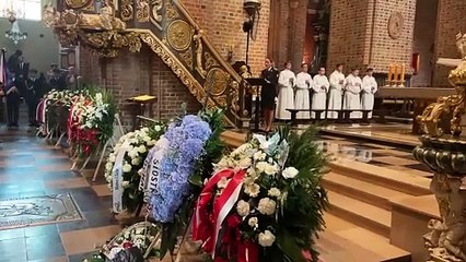 Uroczysty pogrzeb strażaka z Poznania w katedrze 🕯️