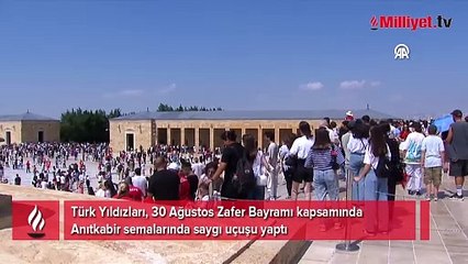 Türk Yıldızları'ndan 30 Ağustos'a özel Anıtkabir saygı uçuşu