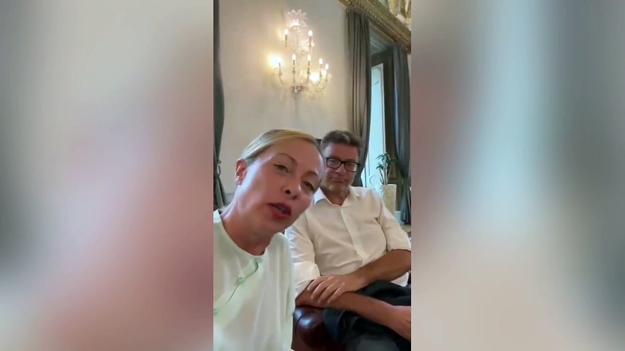GIORGIA MELONI: "IO E GIORGETTI VOLEVAMO DIRVI CHE NON ABOLIREMO L'ASSEGNO UNICO"