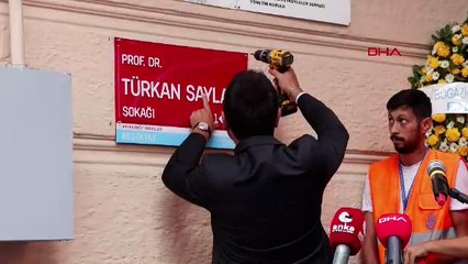 Prof. Dr. Türkan Saylan'ın adı verilen sokağa tabela asıldı