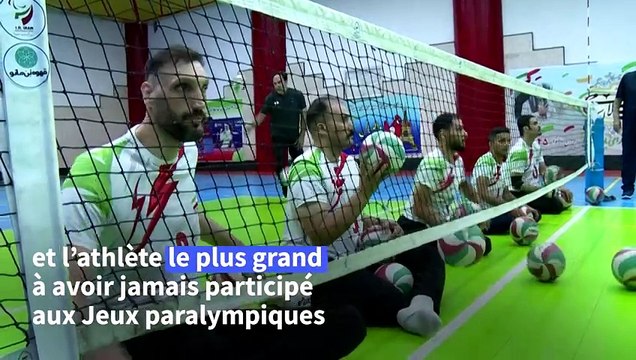 Paralympiques: le champion iranien géant de volley-ball assis prêt à affronter la Bosnie