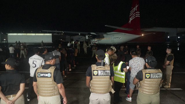 Panamá deporta 30 migrantes equatorianos que cruzaram selva de Daríen