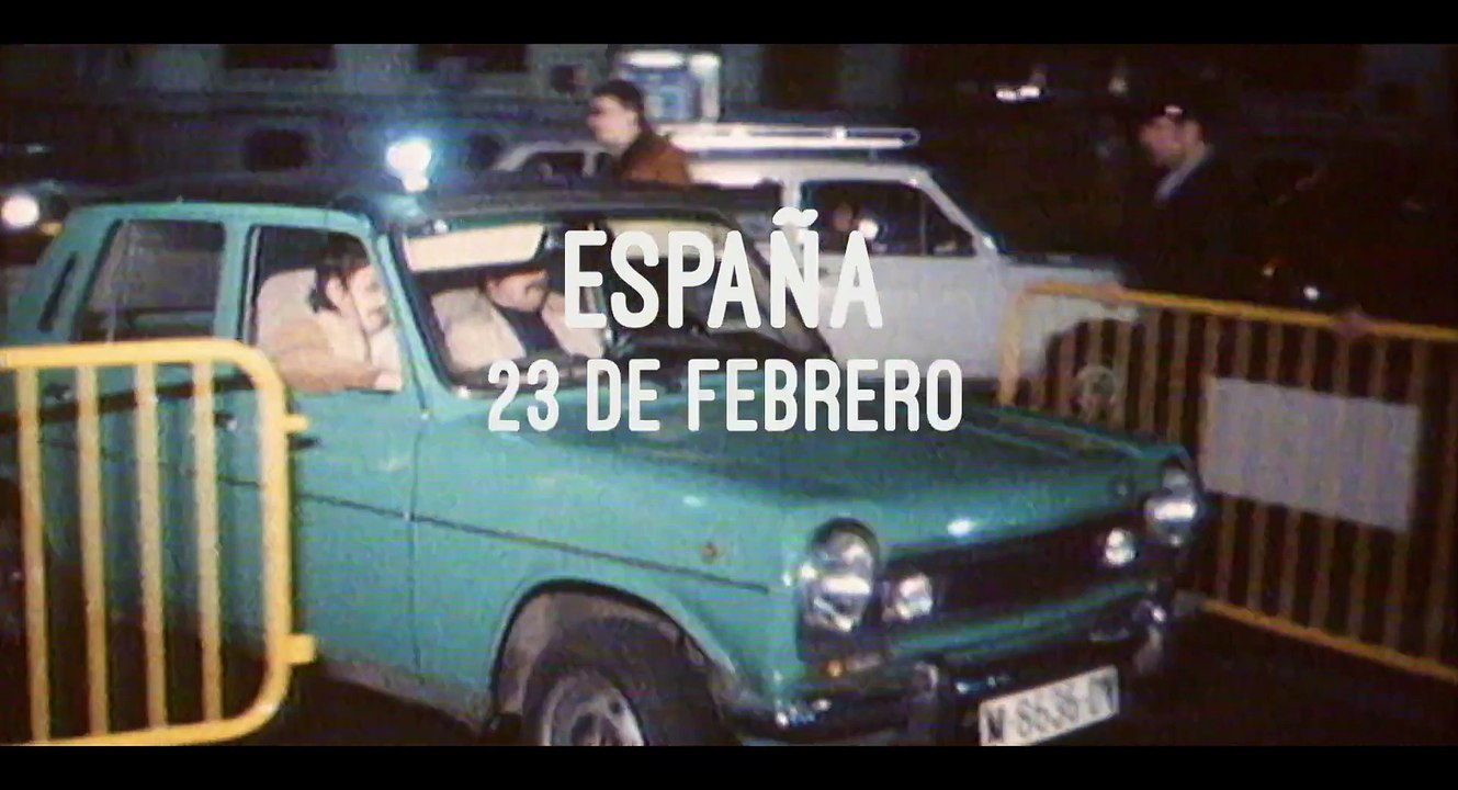 Solos en la noche - Tráiler oficial