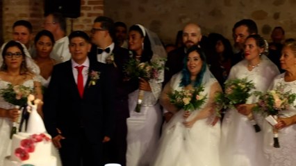 18 parejas se casan en una "macroboda" en San Sebastián de los Reyes (Madrid)