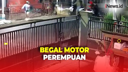 Terekam CCTV, Begal Bersenjata Celurit Rampas Motor di Probolinggo, Korban Perempuan Seksi