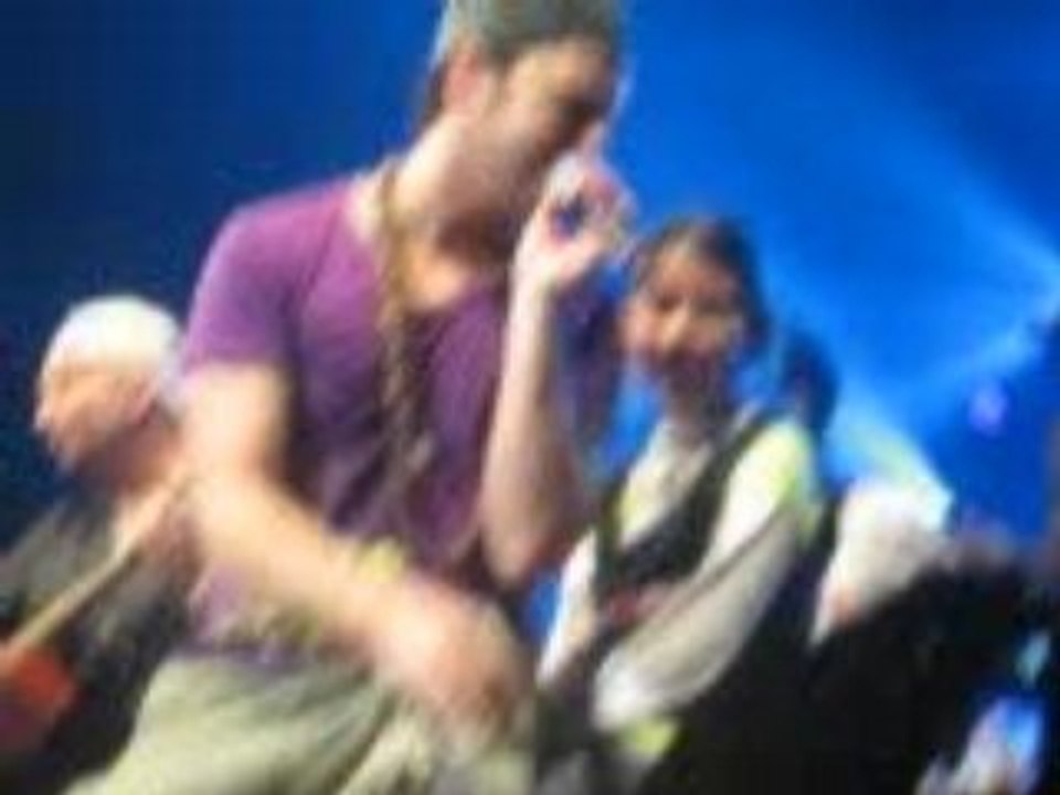 Christophe Maé - On s'attache (final) concert Orléans