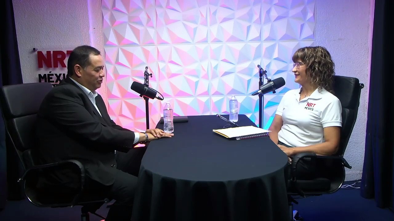 José Ibarra Amaya, gerente de RH de Ironcast de Frontera en el podcast de NRT "Perfiles" una entrevista con la Directora de RH Mónica Gutiérrez