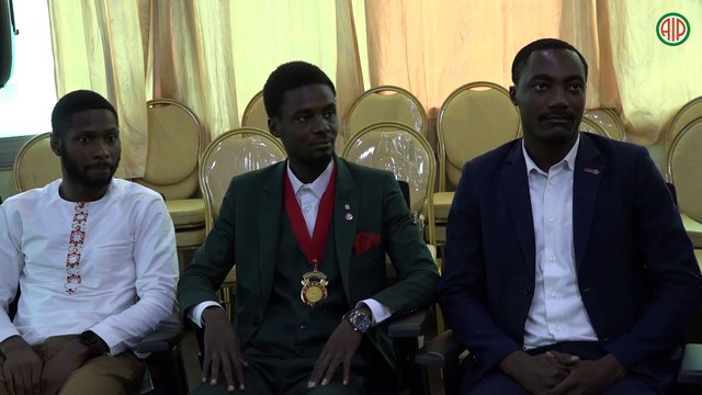 Le Rotaract club d’Abidjan offre un Mur des stars à l’AIP