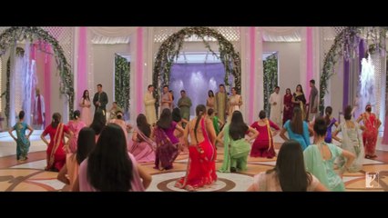 The Medley Song _ Mujhse Dosti Karoge _ Hrithik Roshan, Kareena Kapoor, Rani Mukerji, Uday Chopra