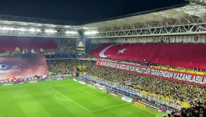 Şükrü Saraçoğlu'nda 30 Ağustos coşkusu! Tribünler 'Mustafa Kemal'in askerleriyiz' diye inledi