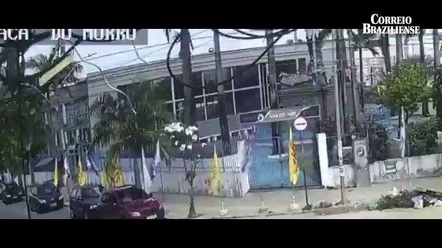 O momento exato do desabamento do teto do Santuário do Morro da Conceição, no Recife