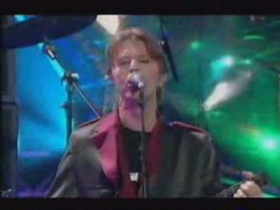 David bowie feat placebo - brit awards '99 - 20th century bo