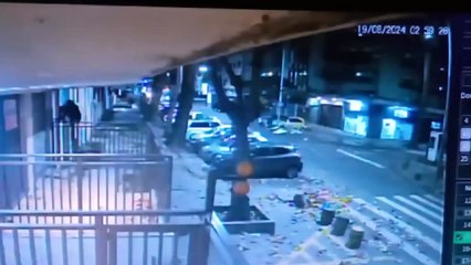 'Homem-Aranha' do crime escala prédio no Rio