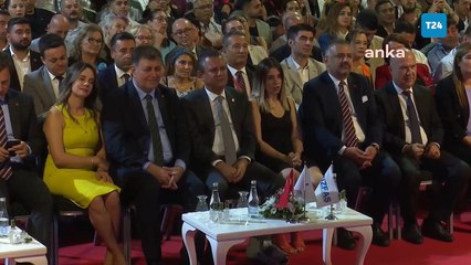 93. İzmir Enternasyonal Fuarı açılışında Sophia sürprizi