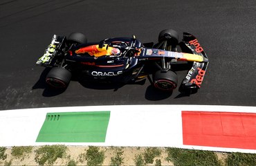 فيرستابن وهاميلتون يسيطران على التجارب الحرة الأولى والثانية لجائزة إيطاليا الكبرى