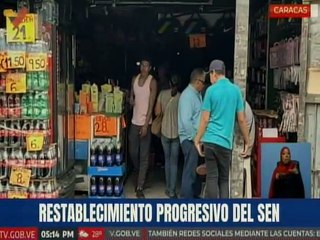Calles y vías de Caracas se mantienen en total calma y con gran afluencia vehicular