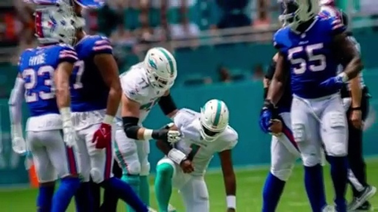 Max Johnson injury North Carolina QB Max Johnson Suffers Injury in Loss to Minnesota