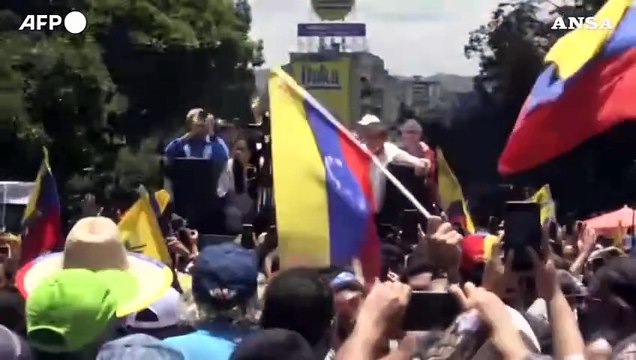 Venezuela: manifestazioni dell'opposizione contro le elezioni, presente anche Machado