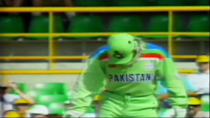 Aamir Sohail 76 v Australia Perth 1992 World Cup