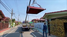 We had to use a Crane Truck to lift the Sala Roof in Thailand