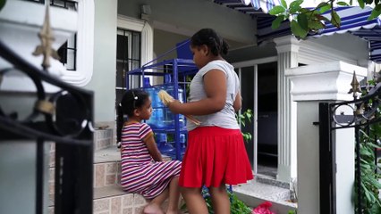 Quiere que su hija sea como la de la vecina navila y luciana