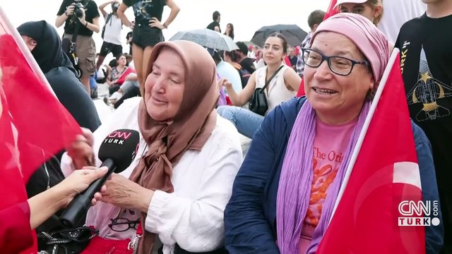 ZAFER UÇUŞU! SOLOTÜRK Gök Vatan'da nefes kesti...