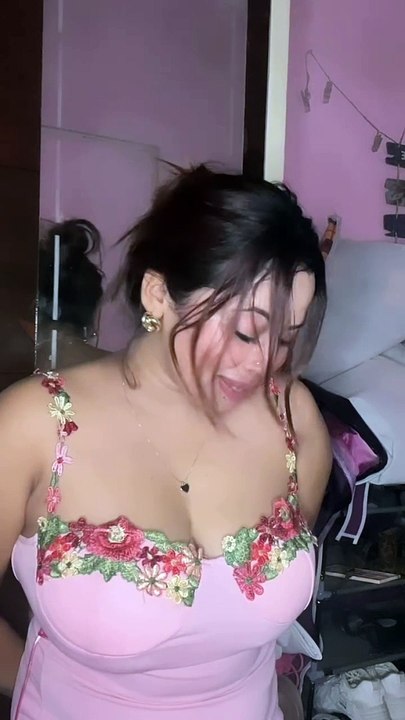 Sare ladke marre mughe pe lekin mera dil Tughpe aa hi gya