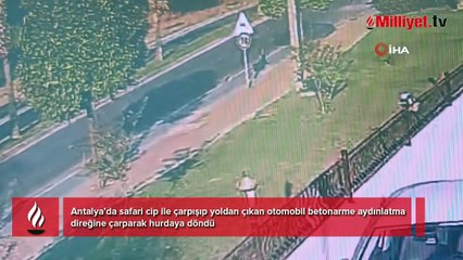 Turist dolu safari aracı ile çarpıştı! Otomobil hurdaya döndü