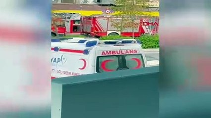 İstanbul Esenyurt'ta 33 katlı binada yangın çıktı