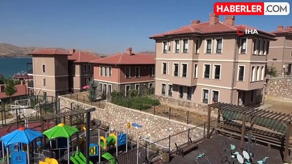 Depremin merkez üssü ilçe, TOKİ eliyle yenilendi