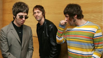 GALA VIDEO - Oasis se reforme après 15 ans de brouille : au fait, pourquoi les deux frères s’étaient-ils séparés ?