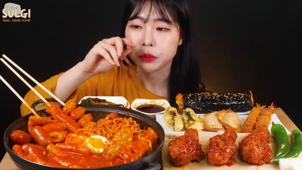 ASMR MUKBANG_ 직접 만든 떡볶이 양념치킨 김밥 먹방 & 레시피 FRIED CHICKEN AND Tteokbokki EATING