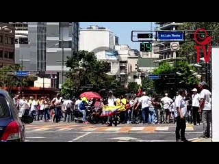 Opositores trancan la Av. Francisco de Miranda de Chacao