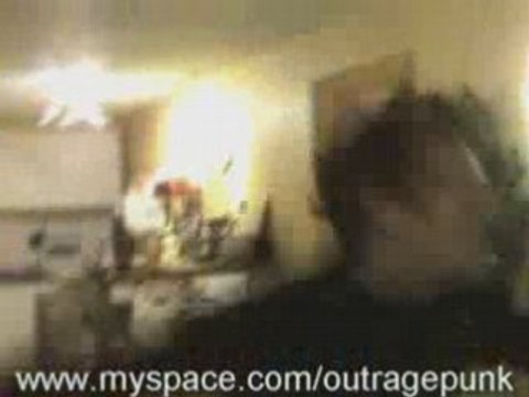 OUTRAGE STUDIO CONCERTO POUR UN SKYZO