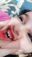 khane mein masroof bachi