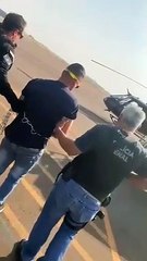 Homem que matou mulher e dois filhos é trazido de helicóptero do PR para SC