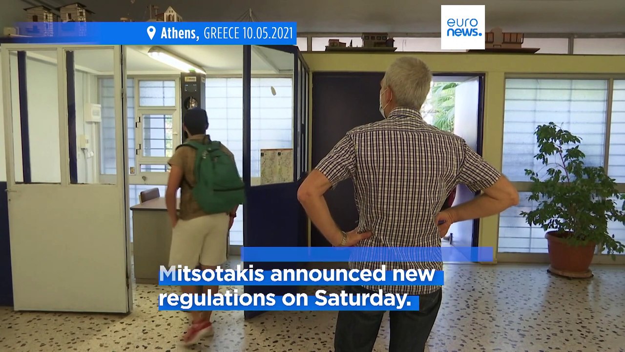 Greece announces new rules banning mobile phones in schools from September