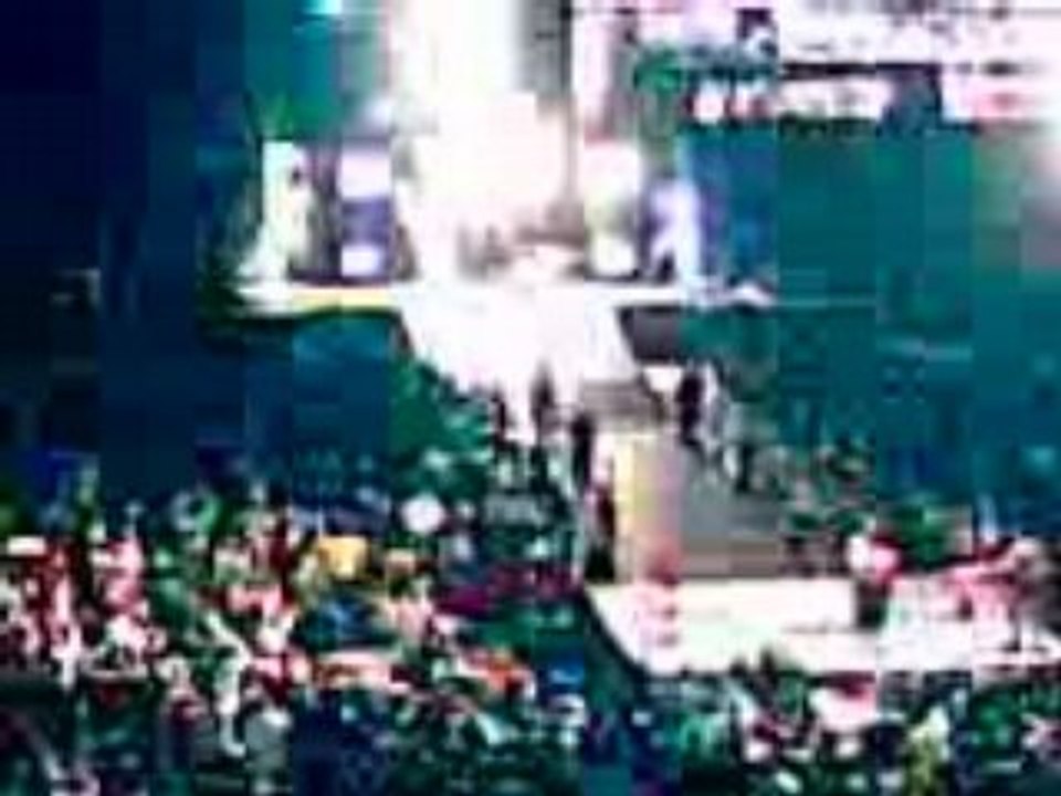 WWE Raw Wrestlemania Revenge - Main Event Entrances