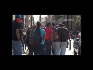 ¡MEGA COLA! Jóvenes profesionales asisten a jornada de legalización